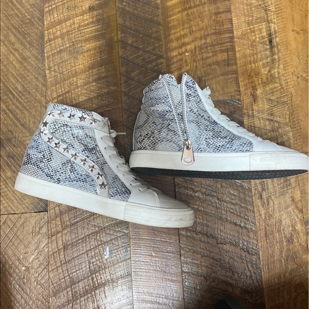 VH high tops